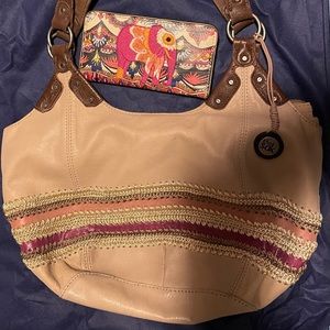 Sak Hobo and Sak Roots Wallet